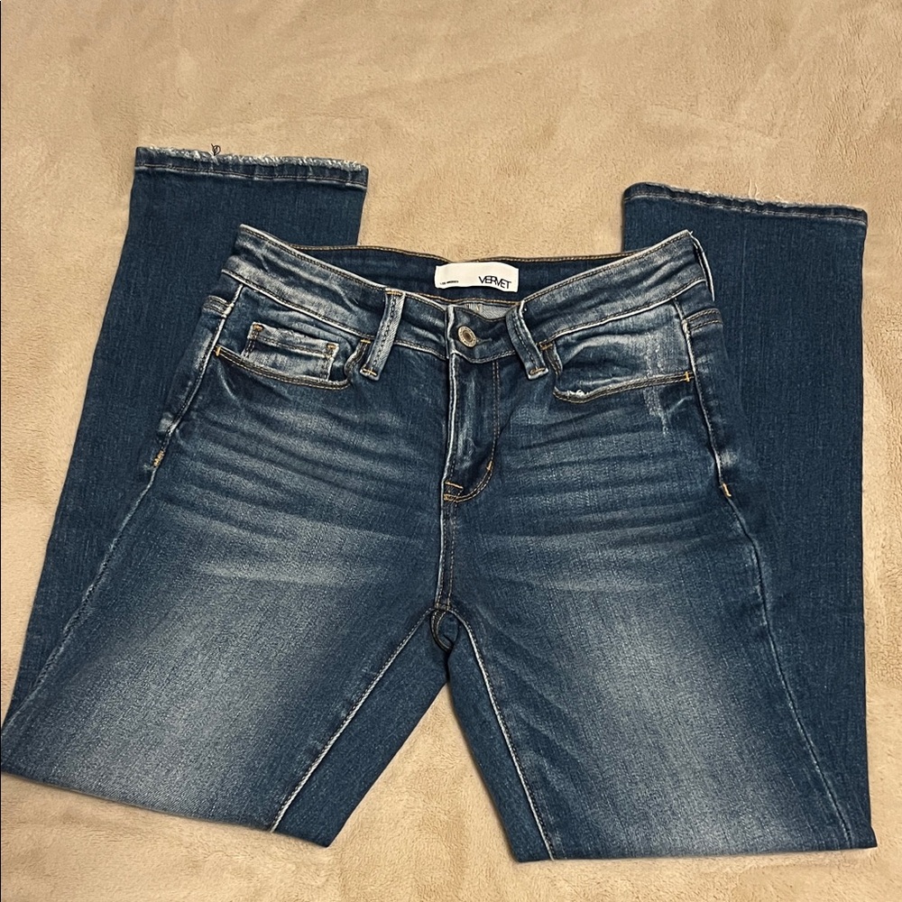 Vervet Women's Cropped Blue Jeans
